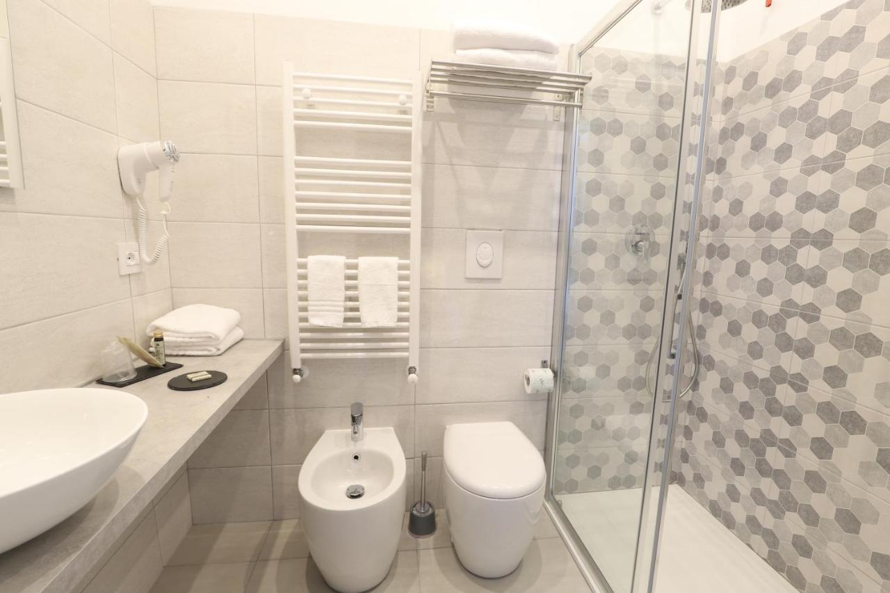 מילאנו Cadorna Luxury Hotel מראה חיצוני תמונה